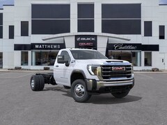 2026 GMC Sierra 3500 HD Chassis Cab Pro Truck