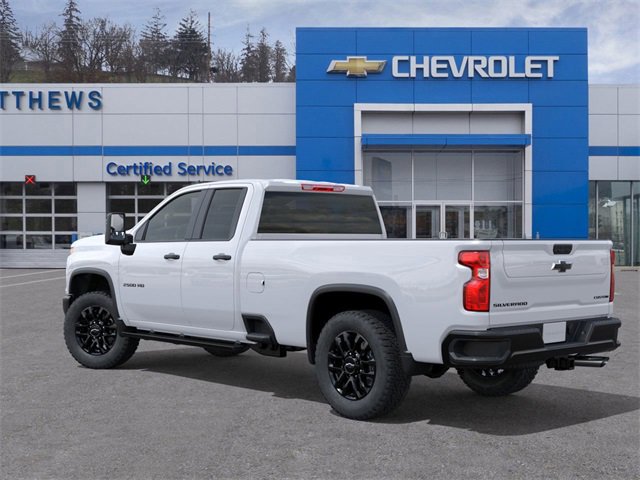 2026 Chevrolet Silverado 2500HD Custom photo 2