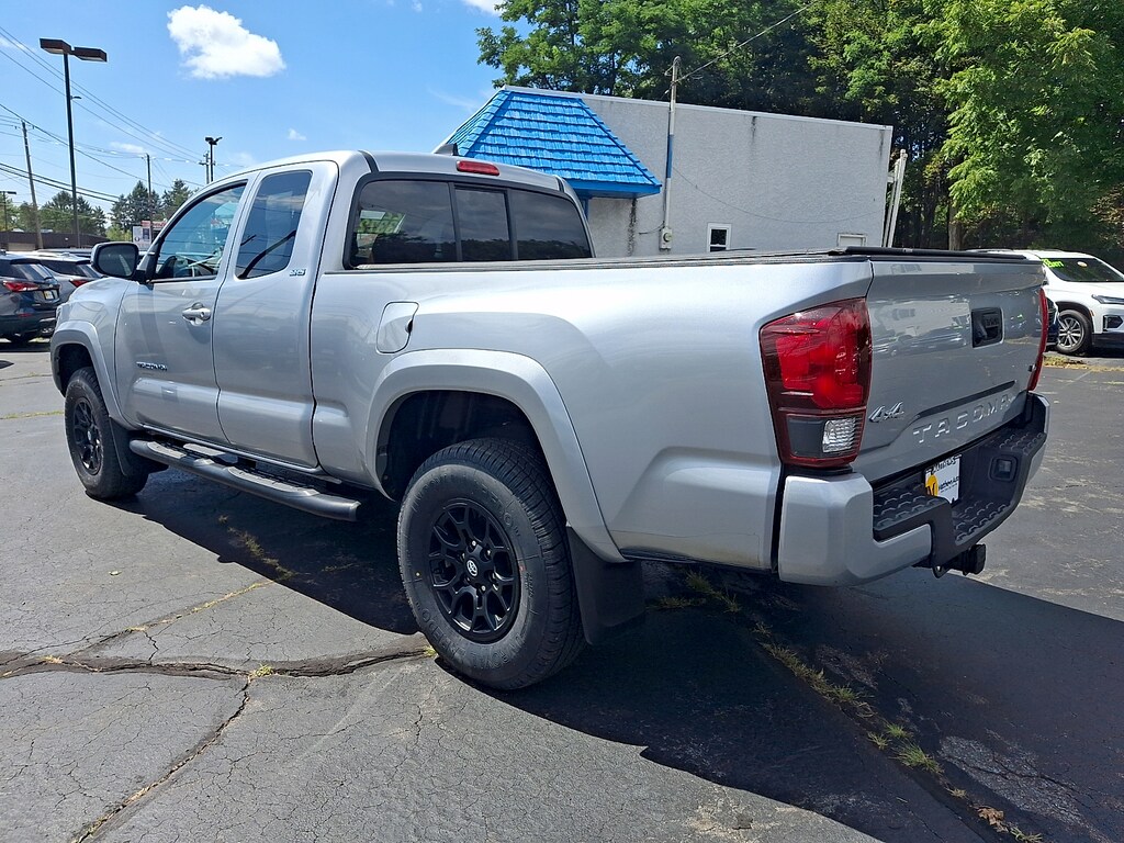 Used 2022 Toyota Tacoma SR5 V6 TK