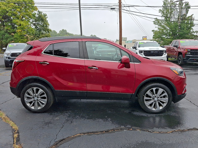 Additional photo of vehicle.