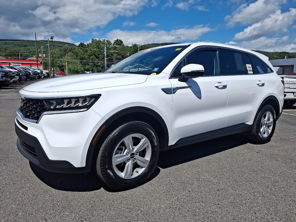 Used 2023 Kia Sorento LX SW