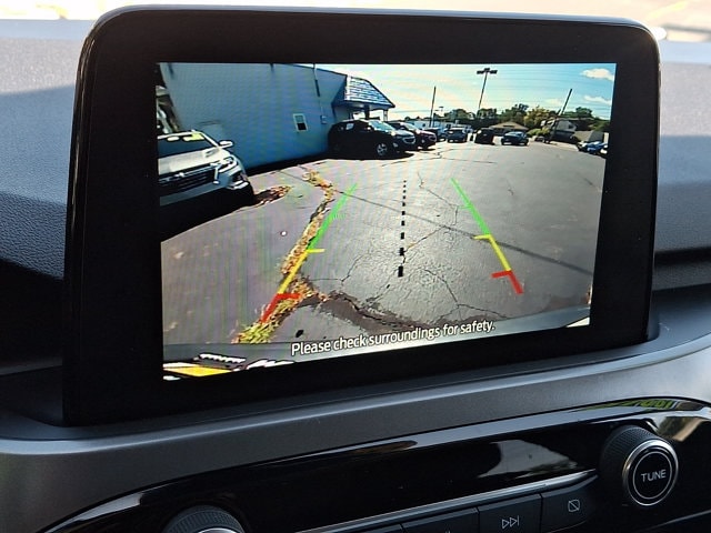 Additional photo of vehicle.