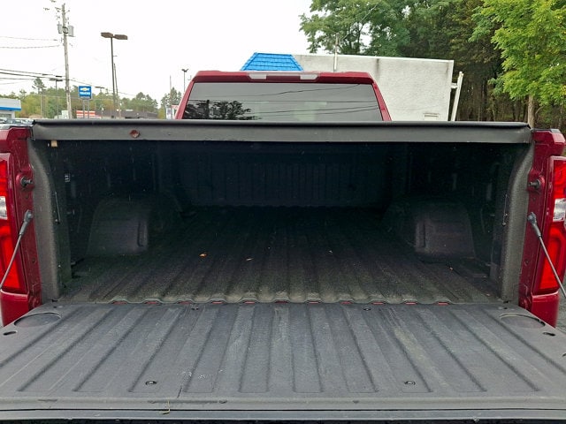 Additional photo of vehicle.