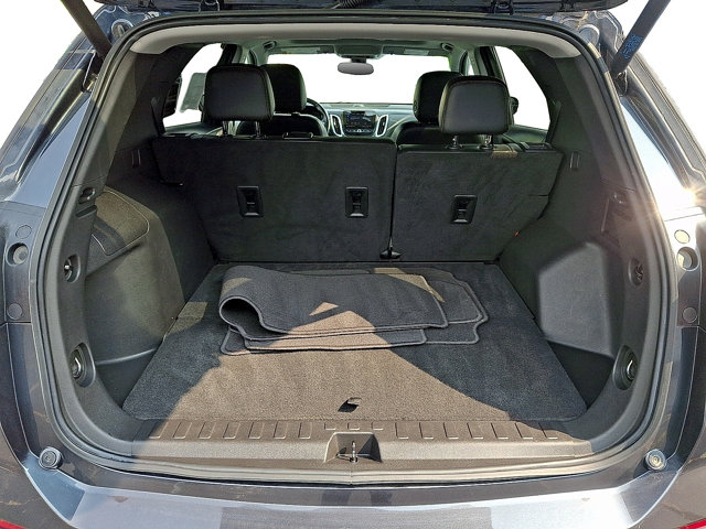 Additional photo of vehicle.