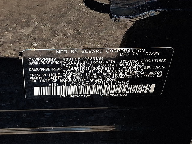 Additional photo of vehicle.