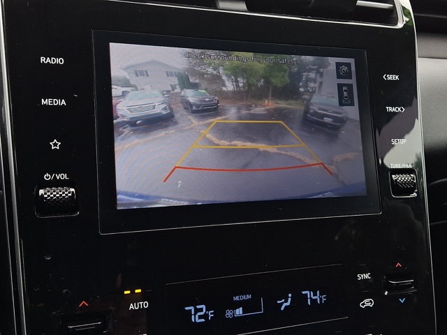Additional photo of vehicle.