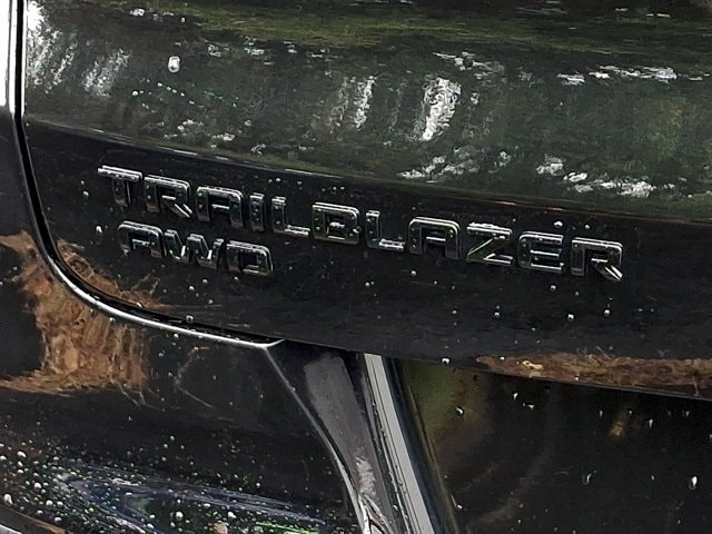 Additional photo of vehicle.