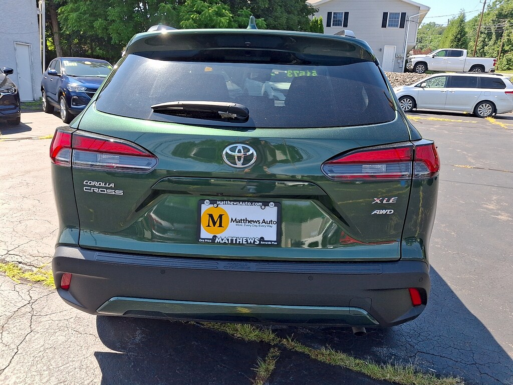 Used 2024 Toyota Corolla Cross XLE UV