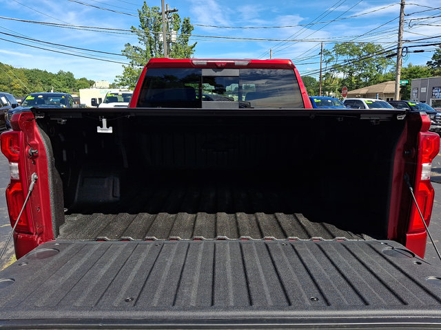 Additional photo of vehicle.
