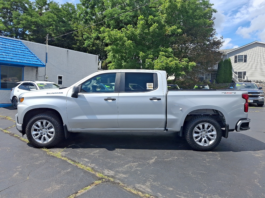 Used 2021 Chevrolet Silverado 1500 4WD Crew Cab Short Bed Custom TK.