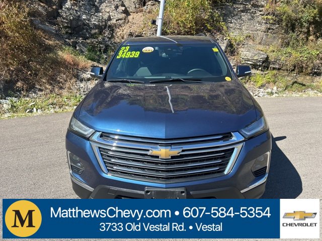 2023 Chevrolet Traverse Cloth photo 2
