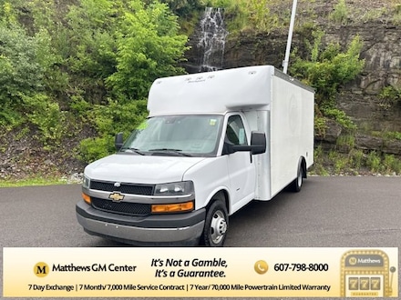 2022 Chevrolet Express Cutaway 3500 Cutaway Van