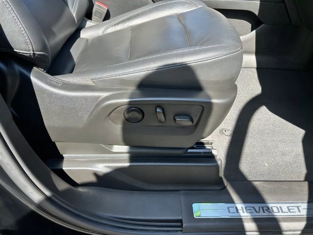 Additional photo of vehicle.