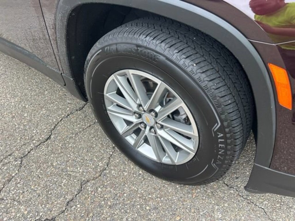 Used 2023 Chevrolet Traverse LT Cloth SUV