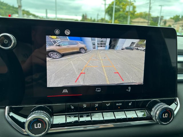 Additional photo of vehicle.
