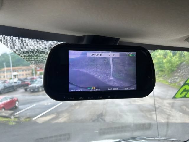 Additional photo of vehicle.