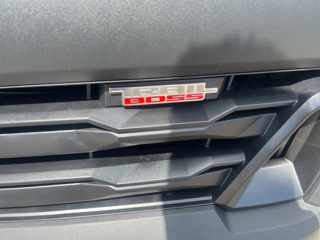 2026 Chevrolet Colorado Trail Boss photo 3