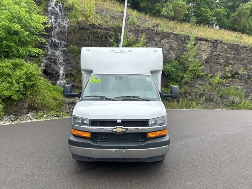 Used 2022 Chevrolet Express Cutaway 3500 VAN 177 Cutaway Van