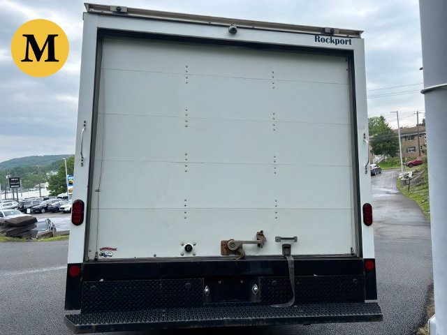 Additional photo of vehicle.