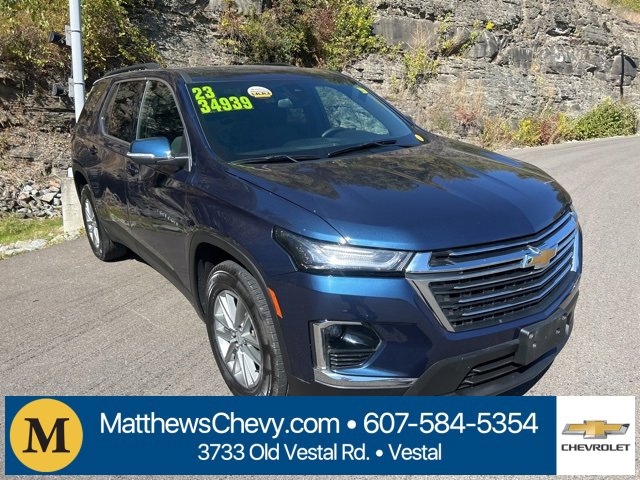 2023 Chevrolet Traverse Cloth photo 3