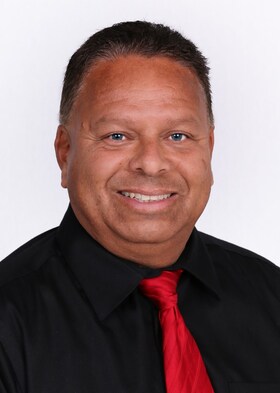 Staff member David Reyes from ID_1cbb555c76be