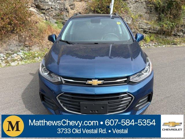 2020 Chevrolet Trax LT photo 2