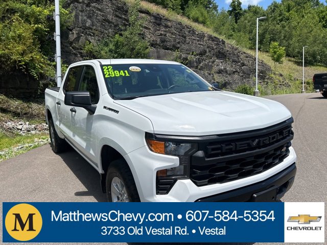 2022 Chevrolet Silverado 1500 photo 2