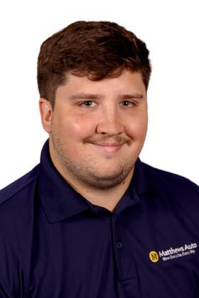 Staff member Simon Davis from ID_f05a67d924cc