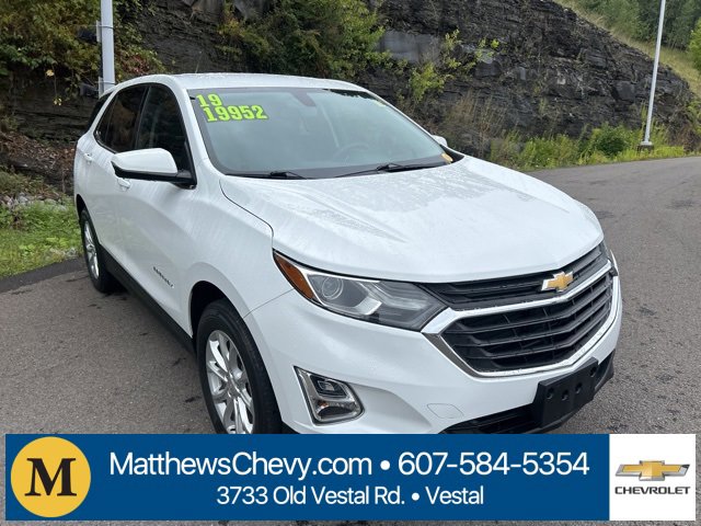 2019 Chevrolet Equinox LT photo 3
