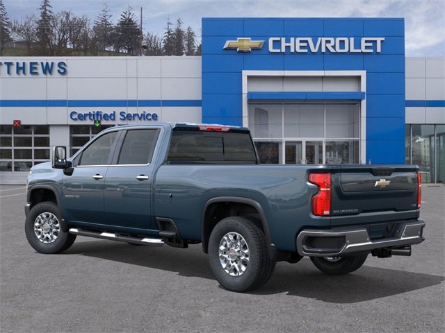 2026 Chevrolet Silverado 3500HD LTZ photo 2