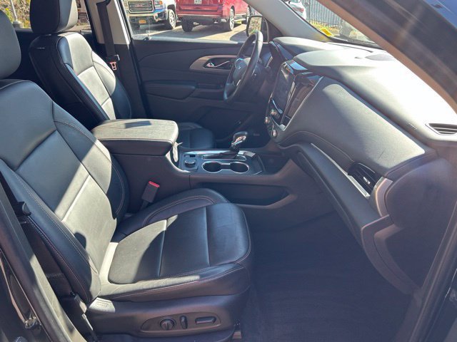 Additional photo of vehicle.