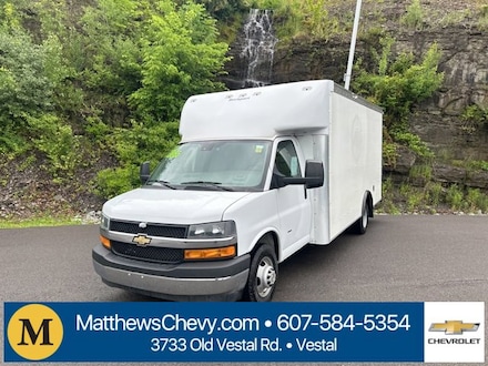 2022 Chevrolet Express Cutaway 3500 Cutaway Van