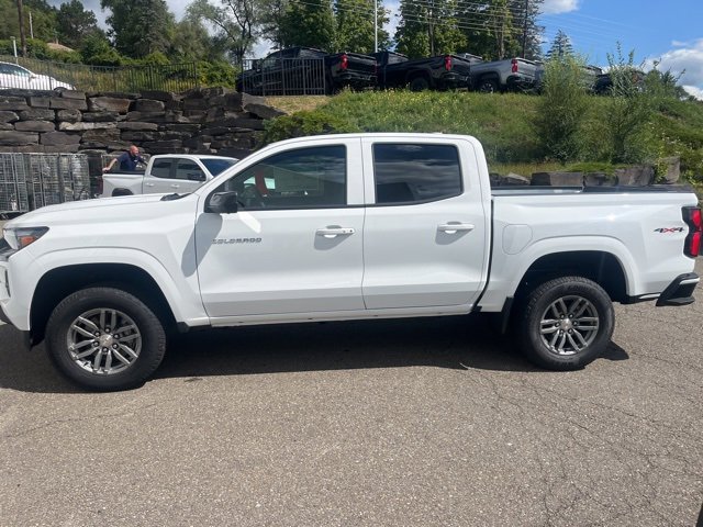2026 Chevrolet Colorado LT photo 3