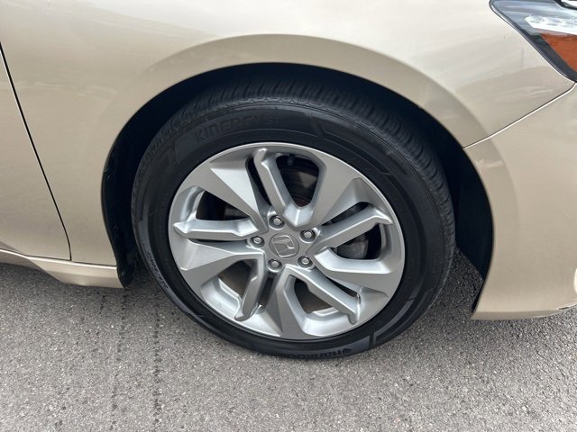 2020 Honda Accord LX photo 4