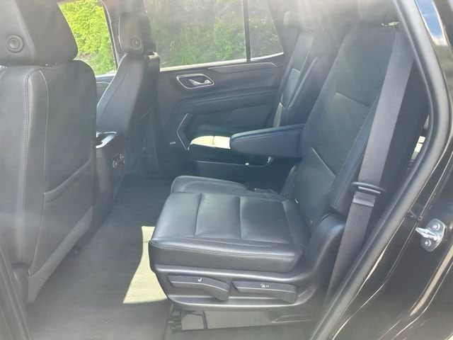 Additional photo of vehicle.