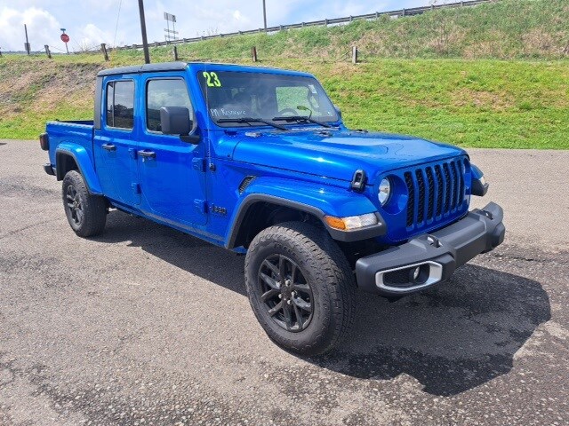 2023 Jeep Gladiator Sport S photo 2