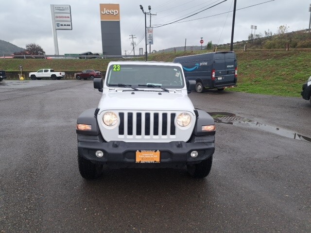 2023 Jeep Wrangler Sport S photo 3