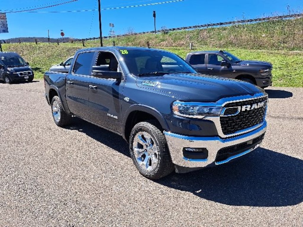 New 2026 Ram 1500 BIG HORN CREW CAB 4X4 5'7 BOX Pickup