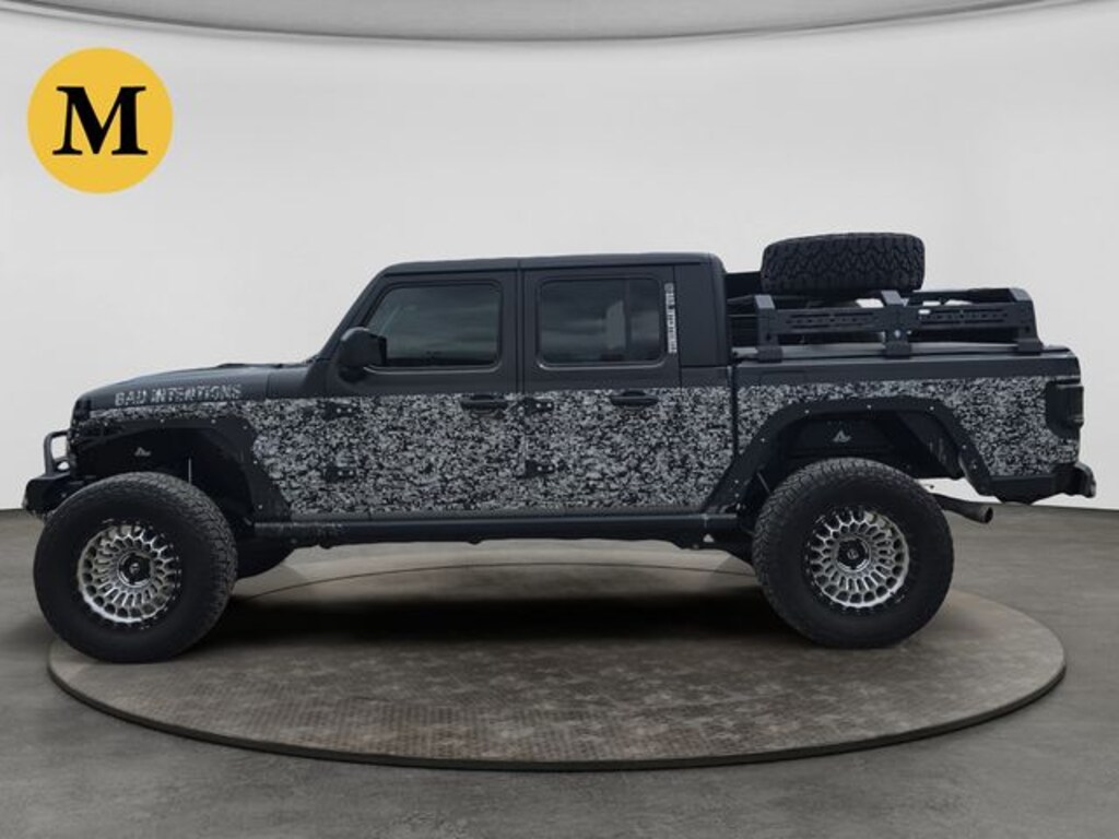 Used 2024 Jeep Gladiator Sport Truck Crew Cab