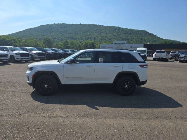 Certified 2023 Jeep Grand Cherokee Laredo SUV