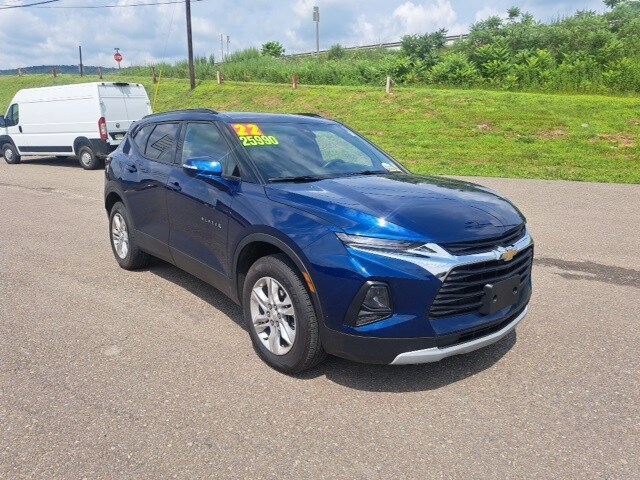 2022 Chevrolet Blazer 2LT photo 2