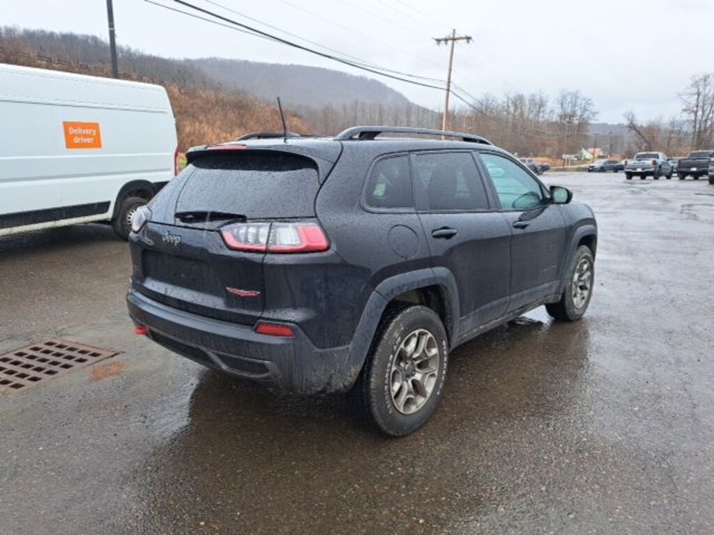 Used 2022 Jeep Cherokee Trailhawk SUV