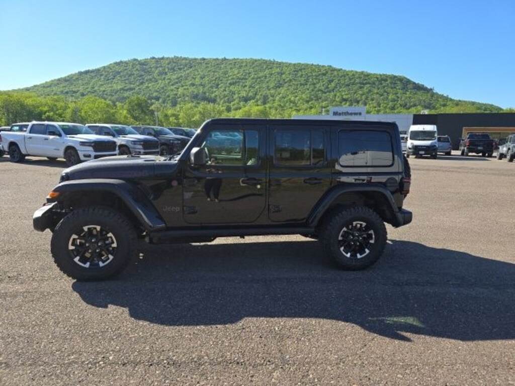 New 2026 Jeep Wrangler 4-DOOR RUBICON Sport Utility