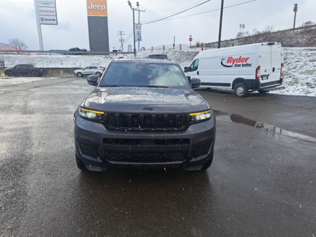 Certified 2023 Jeep Grand Cherokee L Laredo SUV