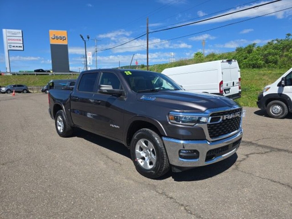 New 2026 Ram 1500 BIG HORN CREW CAB 4X4 5'7 BOX Pickup