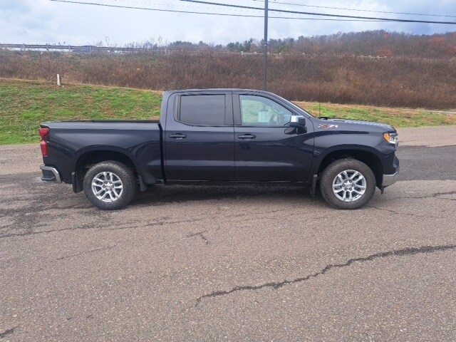 2023 Chevrolet Silverado 1500 photo 4