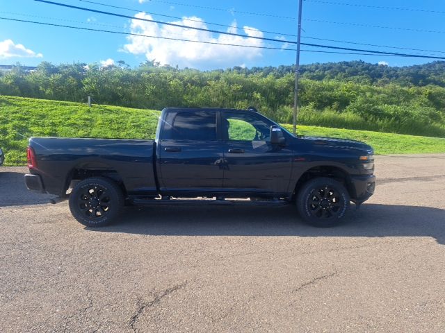 New 2026 Ram 2500 BIG HORN CREW CAB 4X4 Pickup