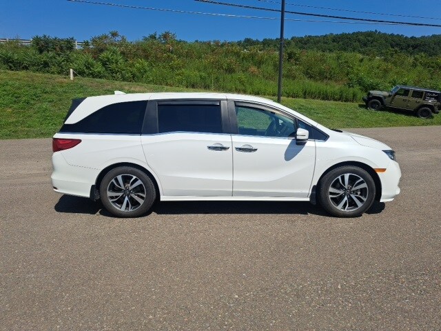 2024 Honda Odyssey Touring photo 4