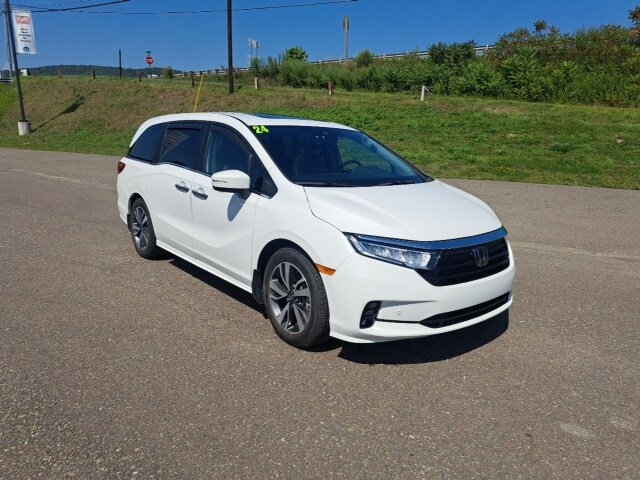 2024 Honda Odyssey Touring photo 2