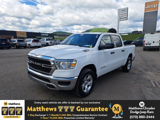 2023 RAM 1500 Big Horn/Lone Star 4x4 Crew Cab 5'7's photo